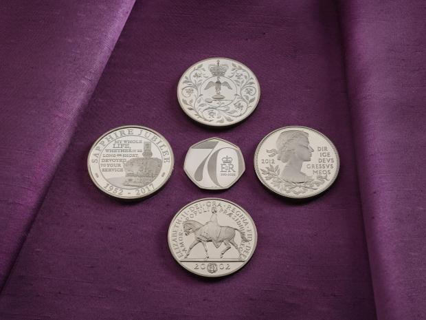 This Is Wiltshire: Royal Mint unveil commemorative 50p for Queen’s Platinum Jubilee (The Royal Mint)